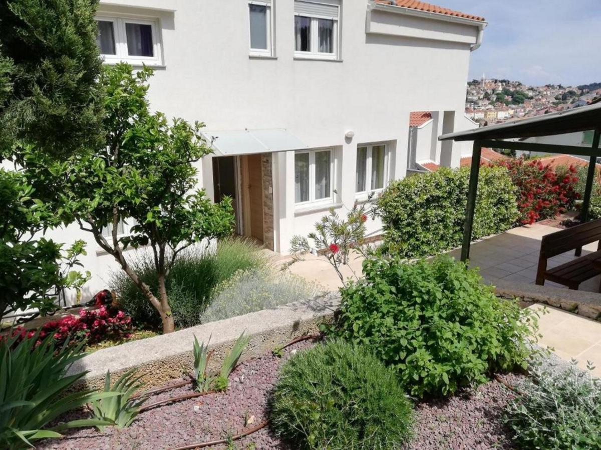 Apartments Joni Cikat Mali Losinj Exterior photo
