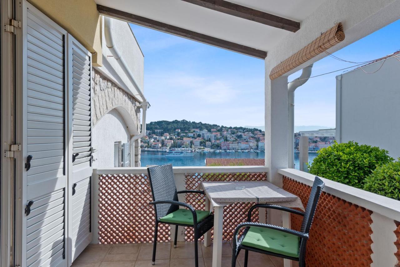 Apartments Joni Cikat Mali Losinj Exterior photo